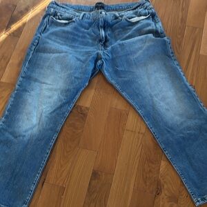 Lucky Brand Relaxed Fit Blue Jeans